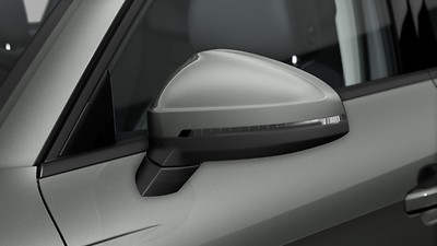 Body-colored exterior mirror housings