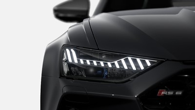 Reflektory HD Matrix LED z Audi laser light, dynamiczną inscenizacją świateł i dynamicznymi kierunkowskazami.