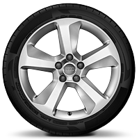 18” x 7J ‘5-arm Off-road’ design alloy wheels with 235/50 R18 tyres