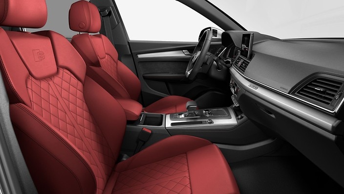 Fine Nappa leather with diamond stitching