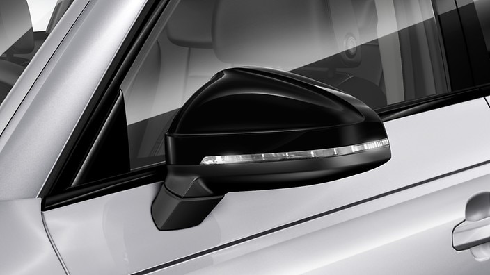 Exterior mirror housings in Black