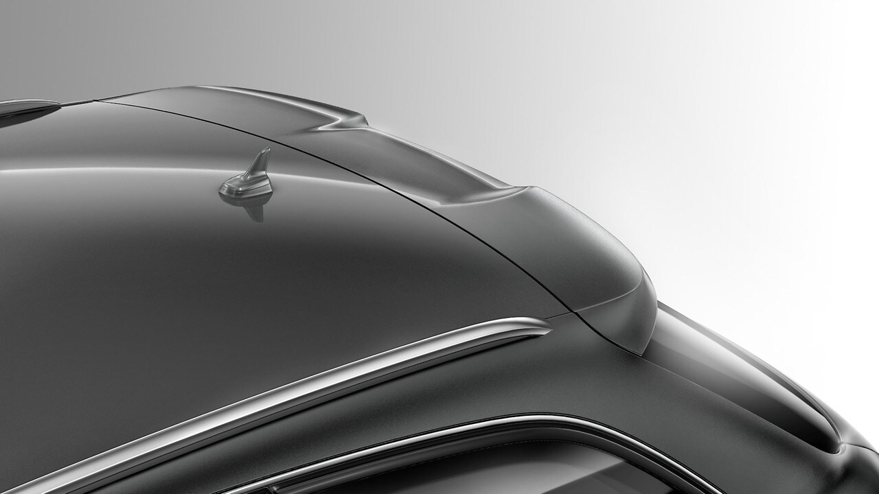 Body-coloured rear spoiler