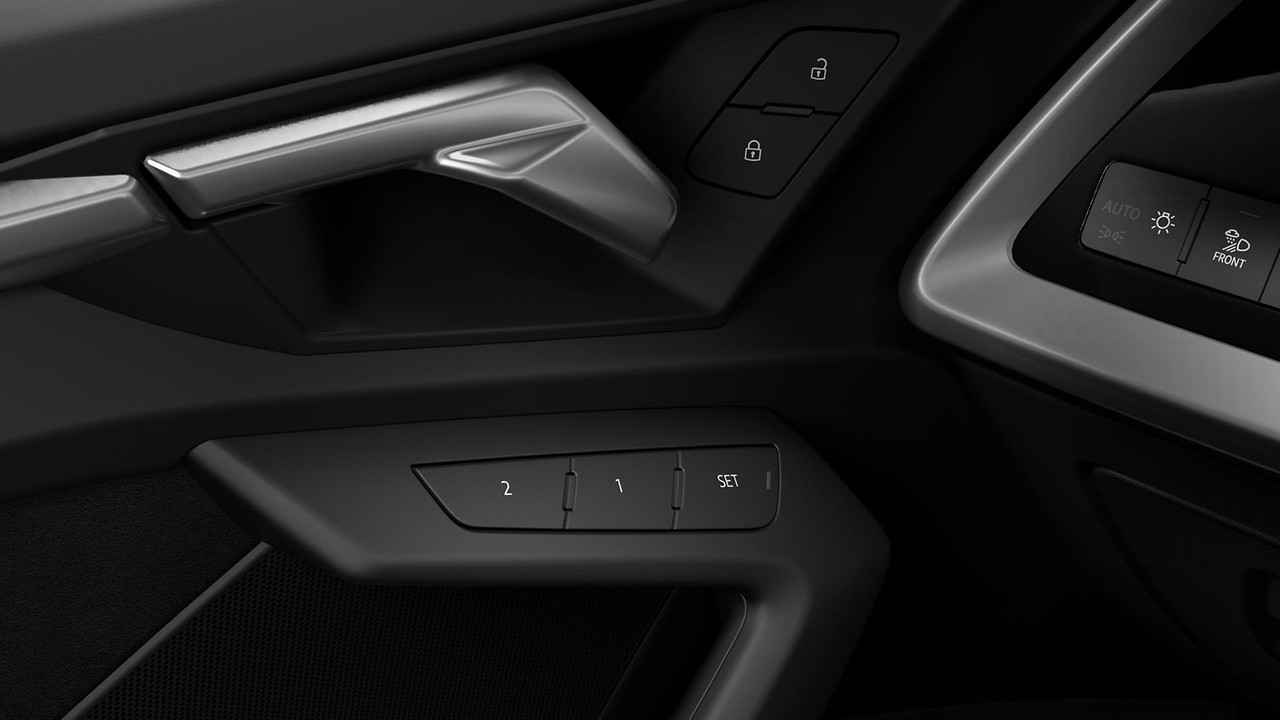 Electrically adjustable front seats, driver’s seat and electric mirrors with memory function