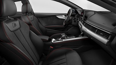 Contrasterende stiksels in rood (Audi Sport)