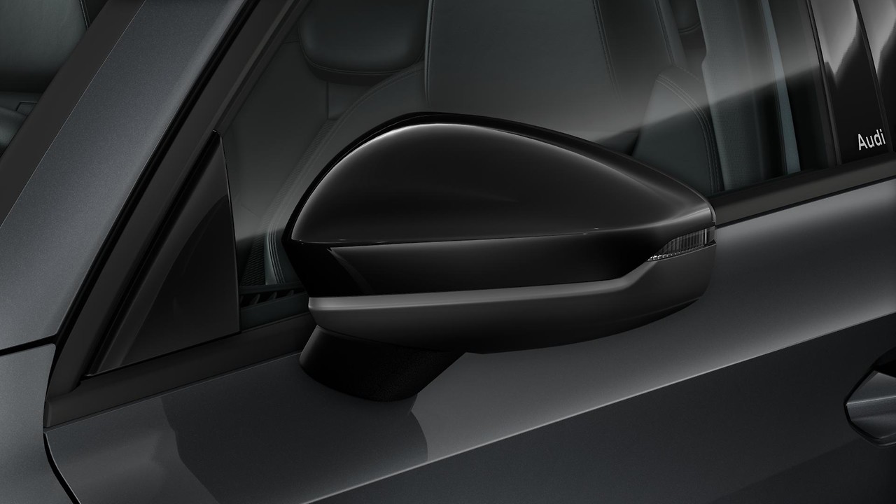 Exterior mirror housings in Black