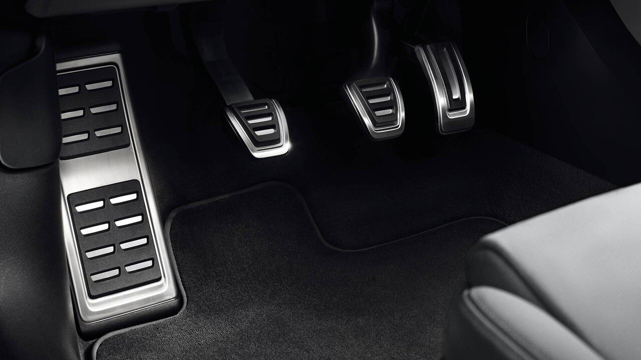 Apoio de p&eacute;s e tampas de pedal em a&ccedil;o inoxid&aacute;vel, para ve&iacute;culos com caixa de velocidades manual