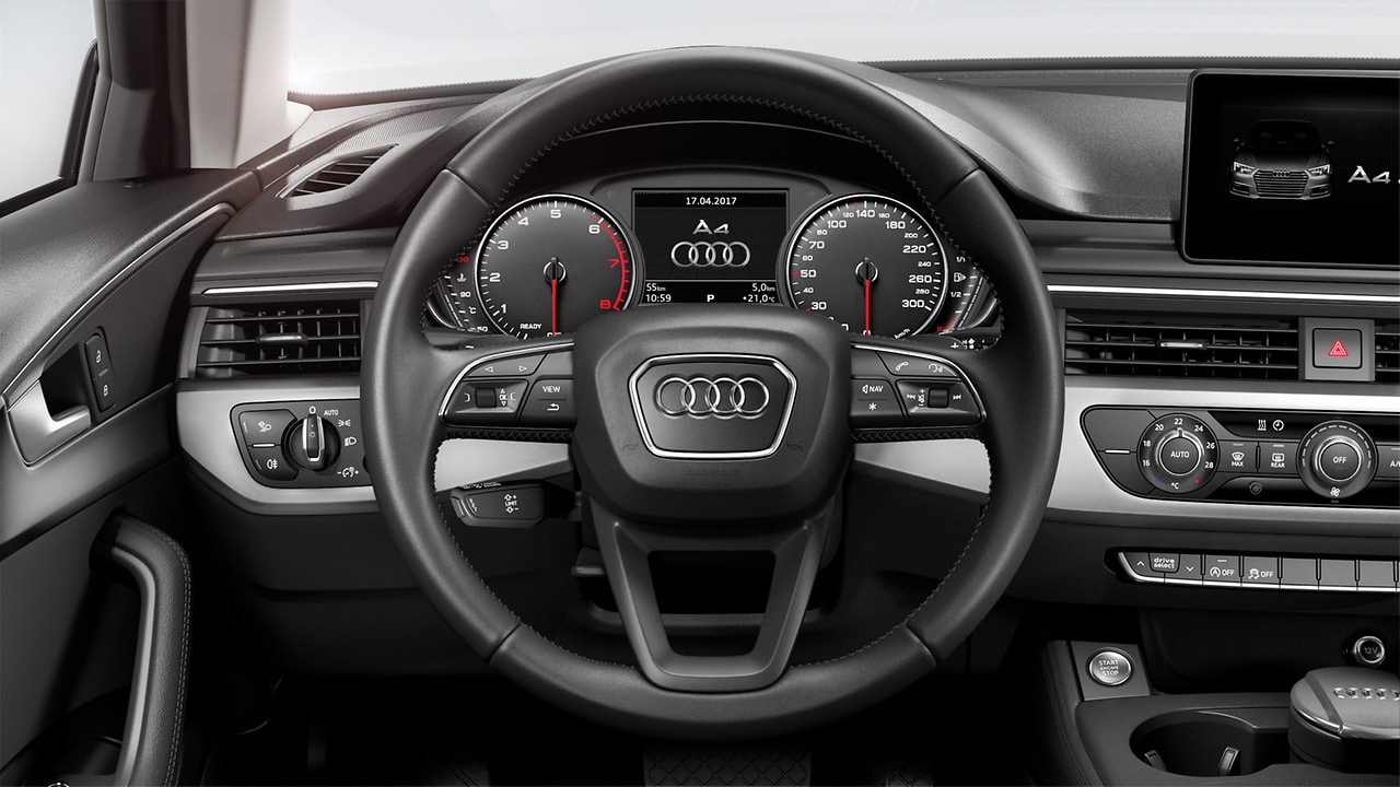 High multifunction 3-spoke leather trimmed steering wheel