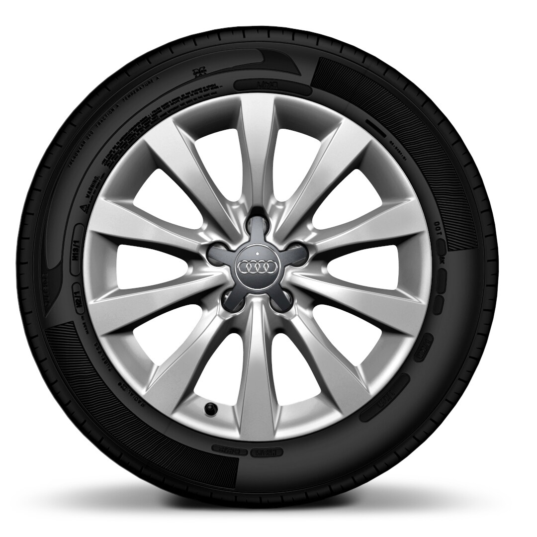 17” x 8J ‘10-spoke’ design alloy wheels with 225/55 R17 tyres