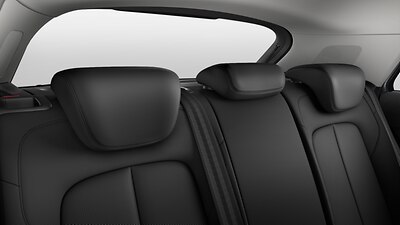 Tr&ecirc;s apoios de cabe&ccedil;a traseiros