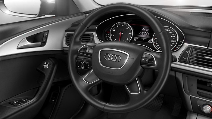 Leather-covered multifunction steering wheel, 4-spoke, heated