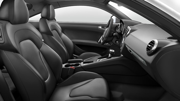 Fine Nappa leather seating surfaces