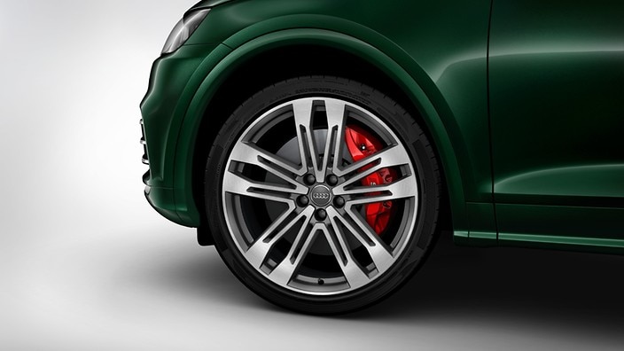 Red brake calipers