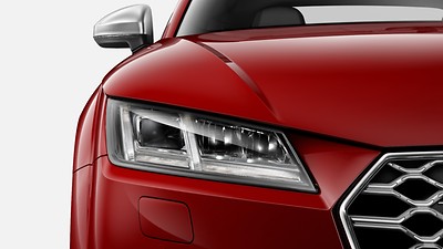 LED headlights and LED rear lights with dynamic rear indicators