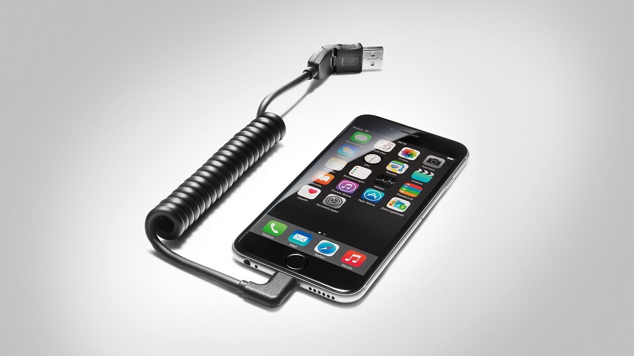 USB adapter cable, for mobile devices with an Apple Lightning port, angled