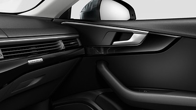 Audi Exclusive inlays in piano black finish
