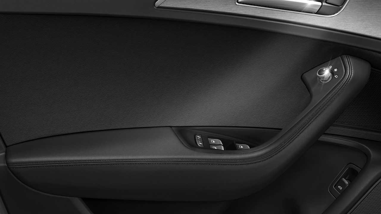 Elementos interiores inferiores em couro artificial