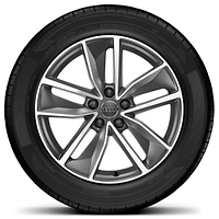 18” x 7J ‘5-arm turbine two-tone’ design alloy wheels with 235/50 R18 tyres