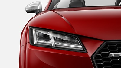 Proiettori a LED Audi Matrix con indicatori di direzione dinamici anteriori e posteriori