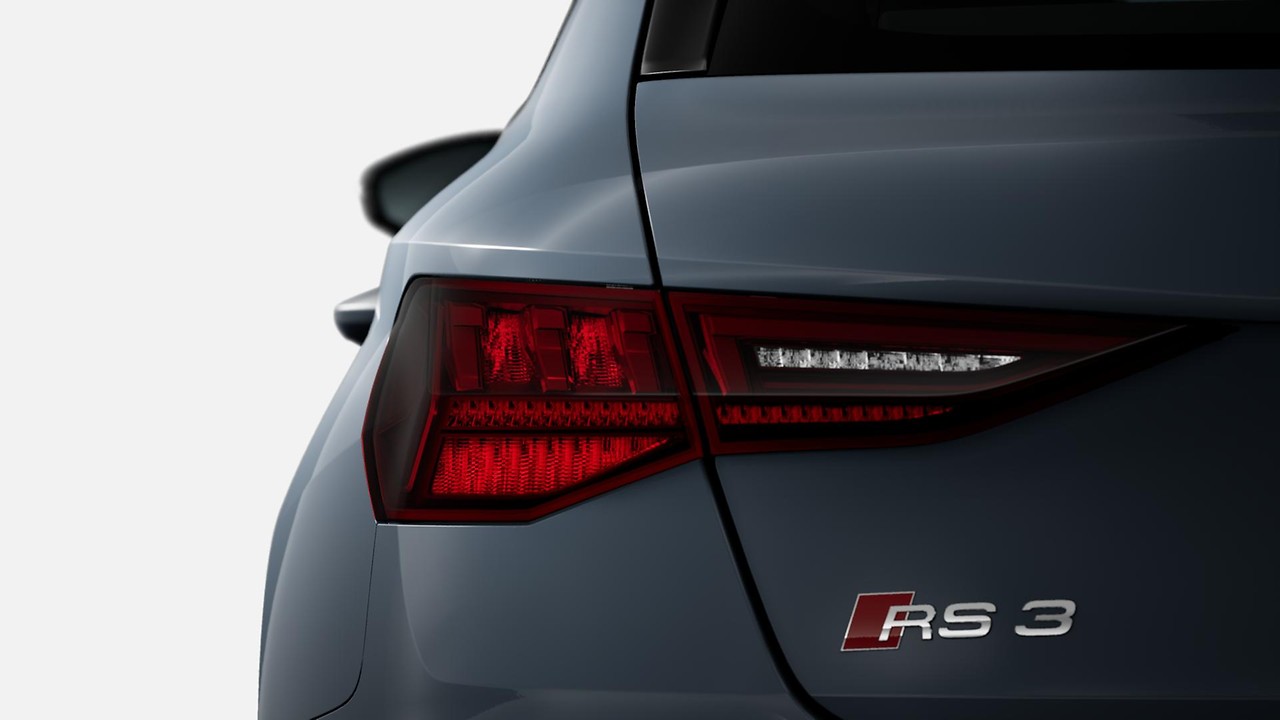LED rear lights and dynamic front and re ar indicators
