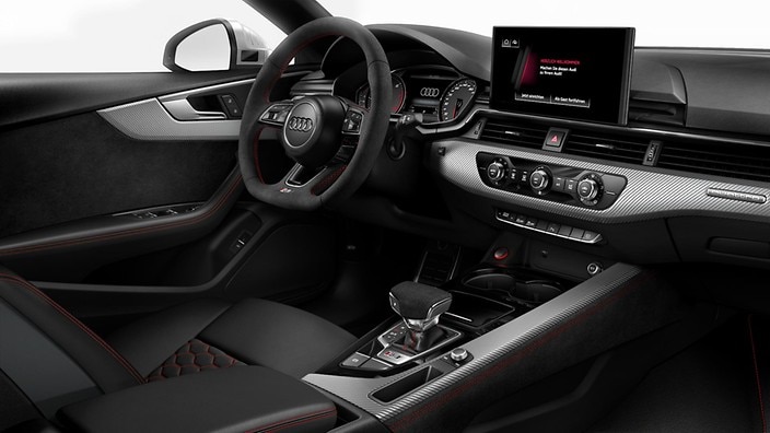 RS Interior Design Package with flat-bottom steering wheel