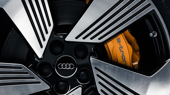 Dynamic Orange brake calipers
