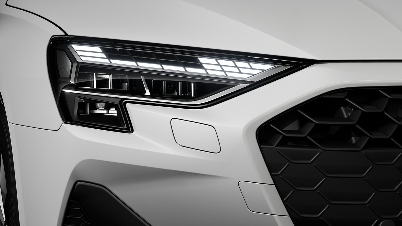 アウディ純正サンシェードA4 A6 A7 A8 Q5 Q7フロントガラスシェード 楽天市場】【 AUDI 純正 即日出荷 】 Lサイズ サンシェード A4