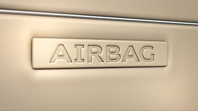 Side airbag in front and rear, with e curtain airbag and interaction airbag in front
