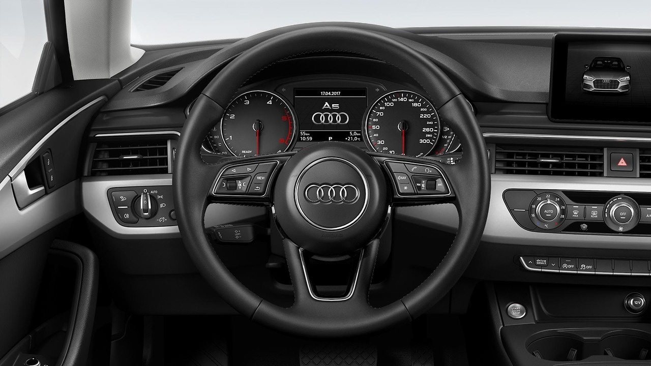 High multifunction 3-spoke leather trimmed steering wheel