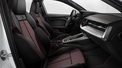 Surpiqûres contrastantes en rouge (Audi Sport)