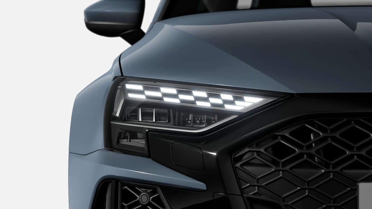 Darkened matrix LED headlights with dynamic light sequencing and dynamic turn signal