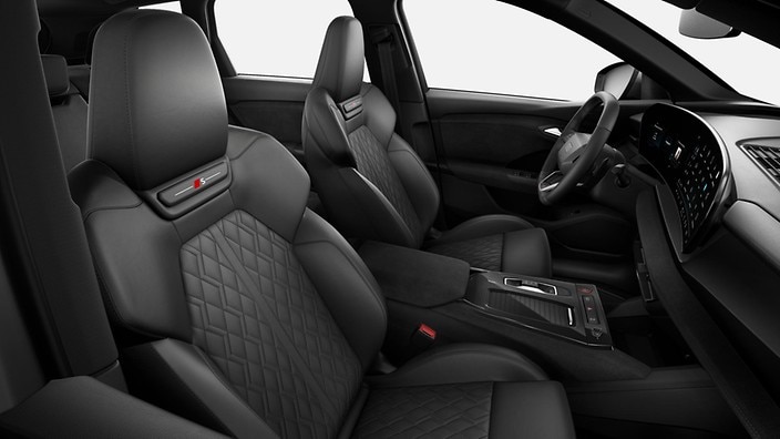 Fine Nappa leather seats in Black
