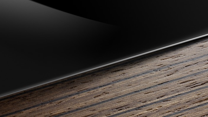 High-gloss Black/Beaufort Walnut Wood inlays