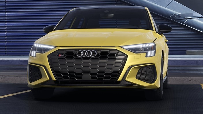 Matrix-design LED headlights and taillights with animation
