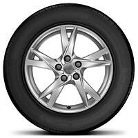 17” x 7J ‘5-spoke-Y’ design alloy wheels with 235/55 R17 tyres