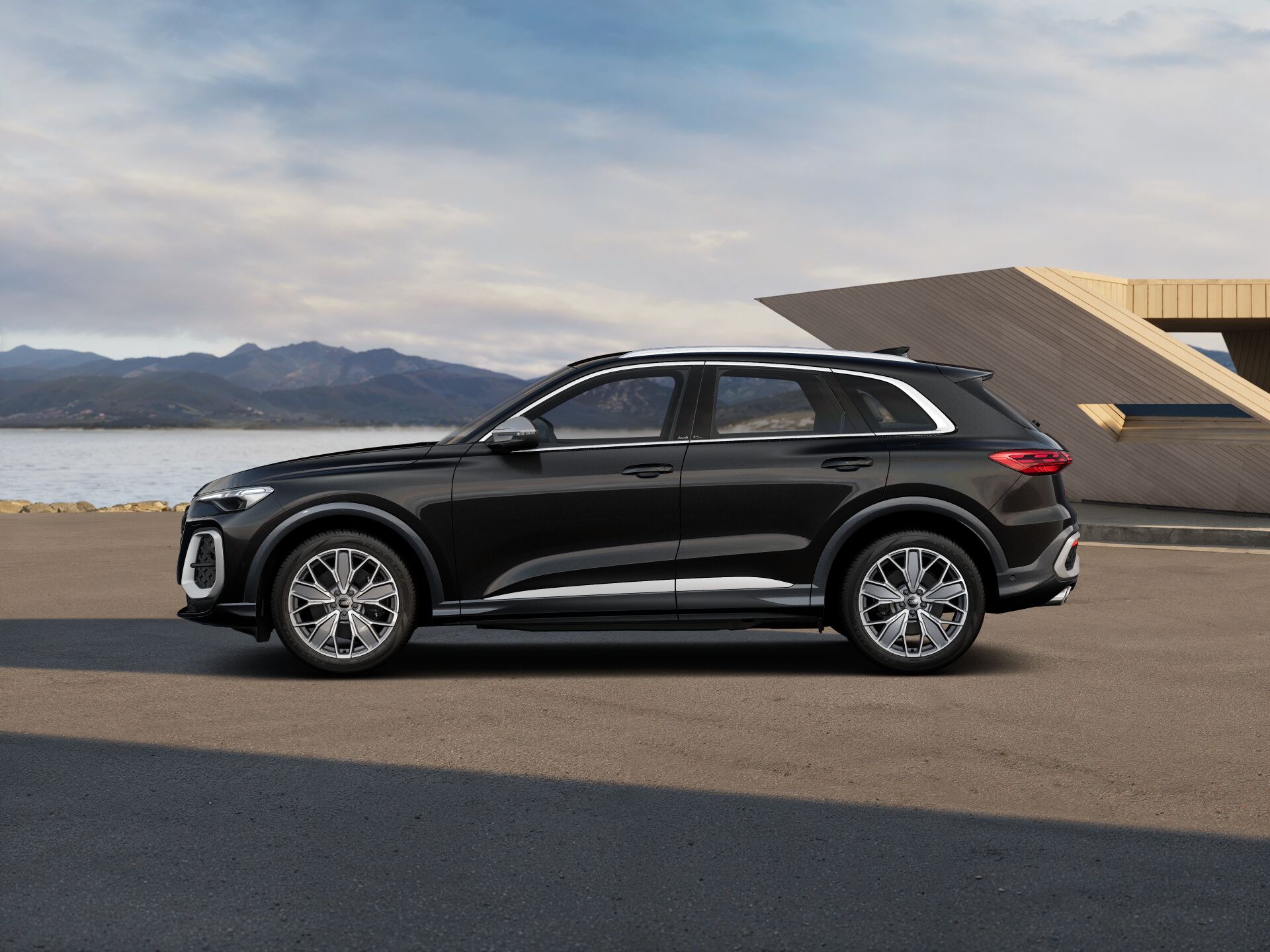 SQ5 SUV 4