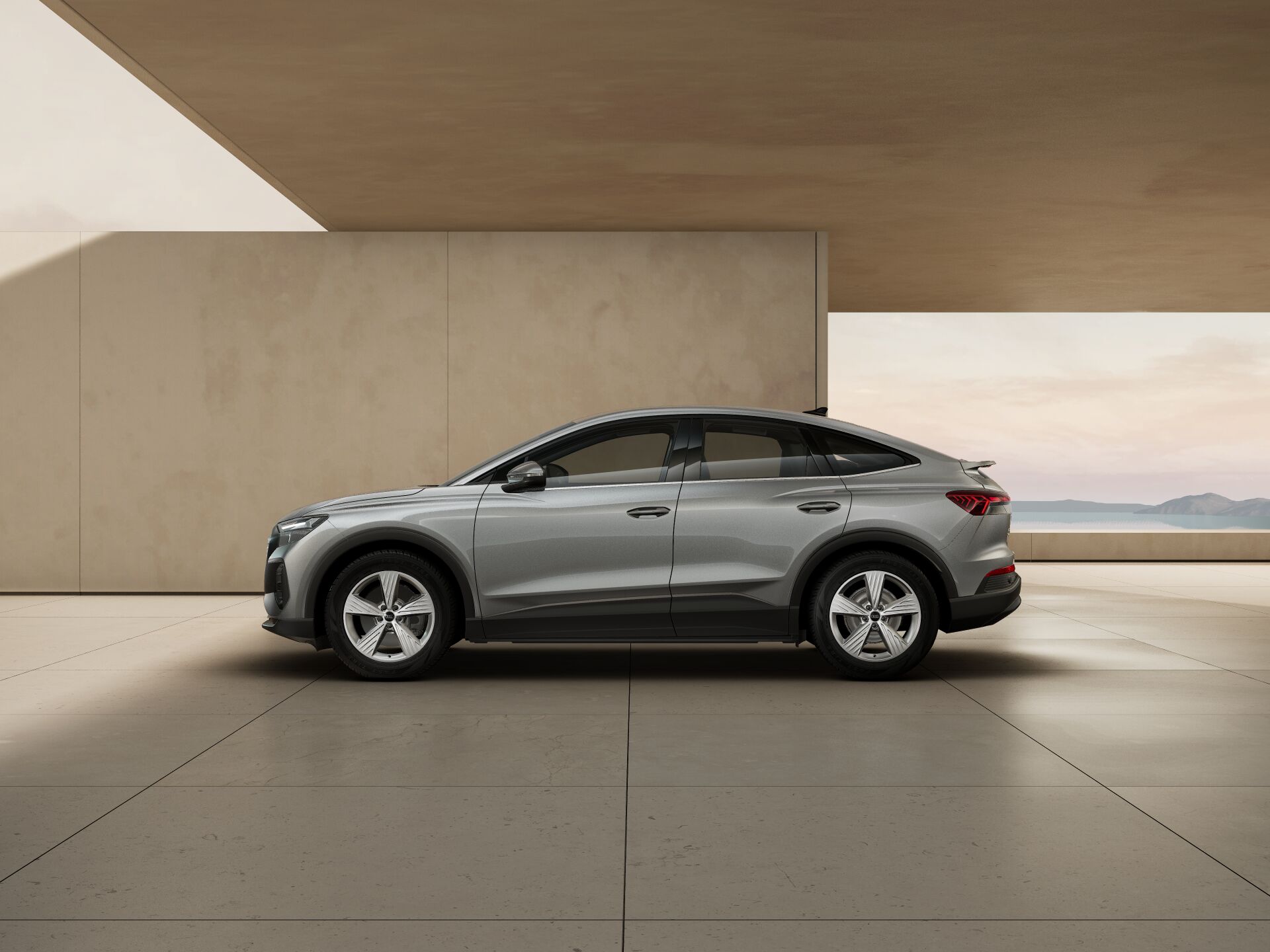 Q4 Sportback e-tron 4
