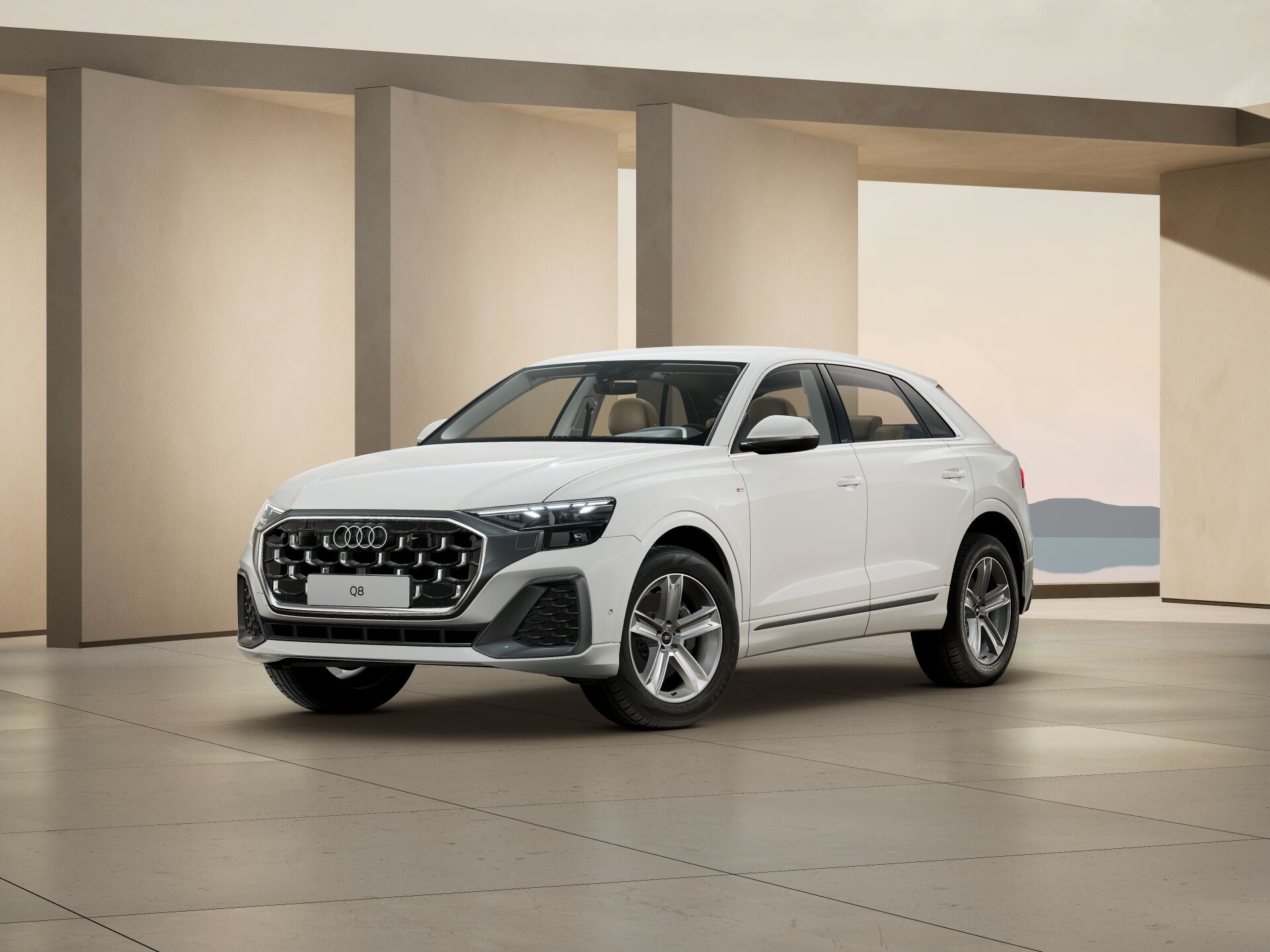 Q8 SUV 1