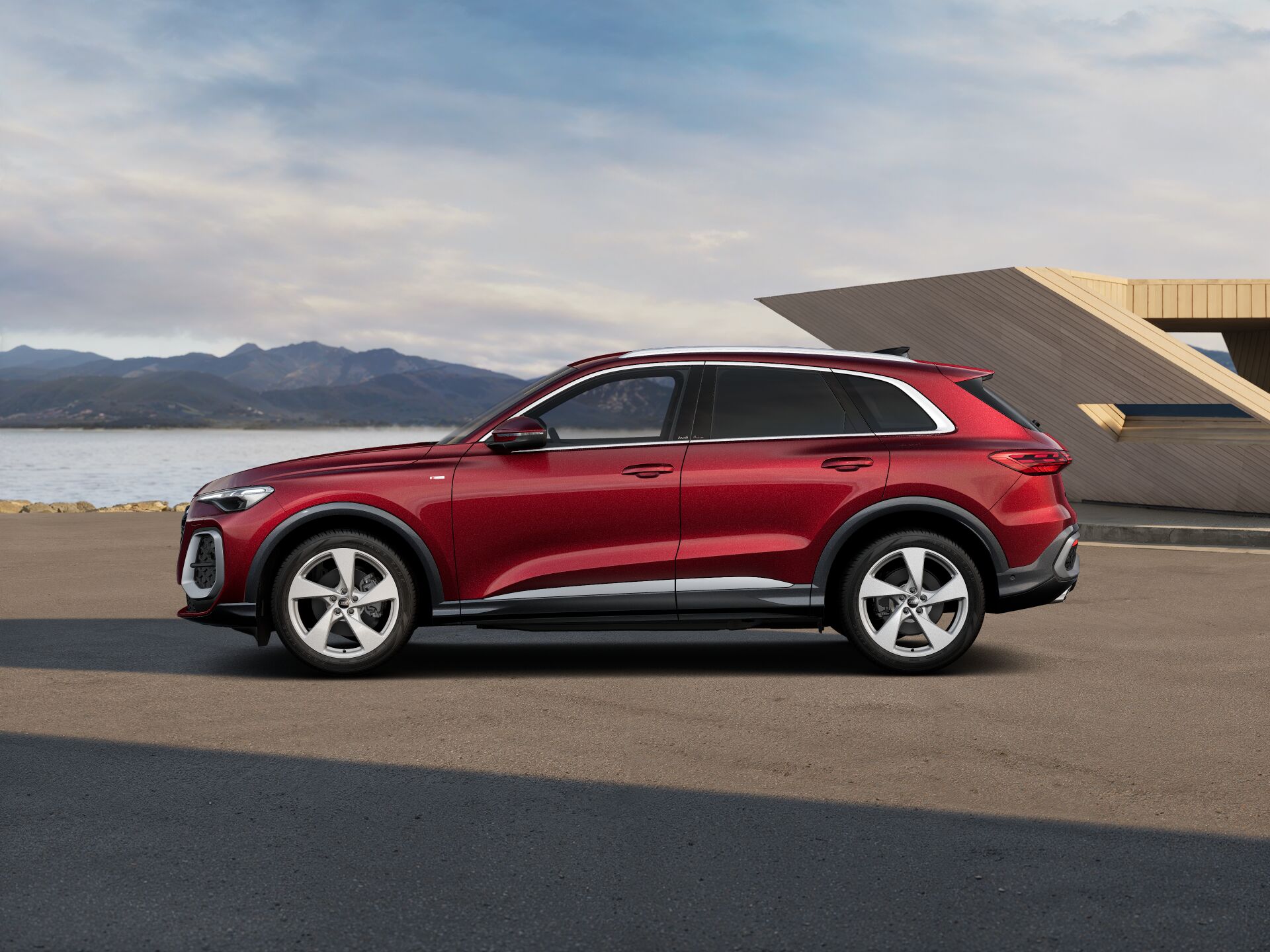 Q5 SUV 4
