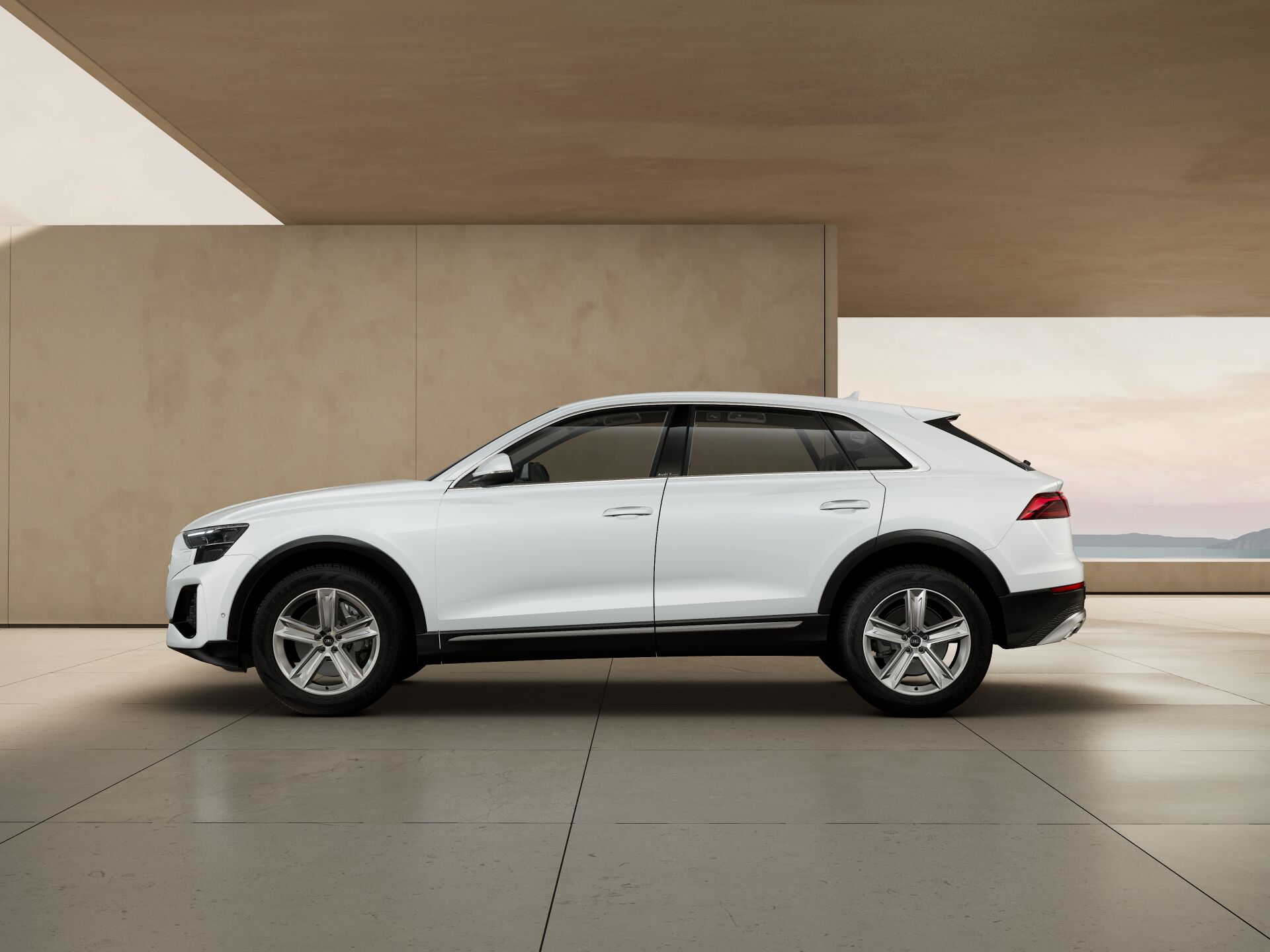 Q8 SUV 4