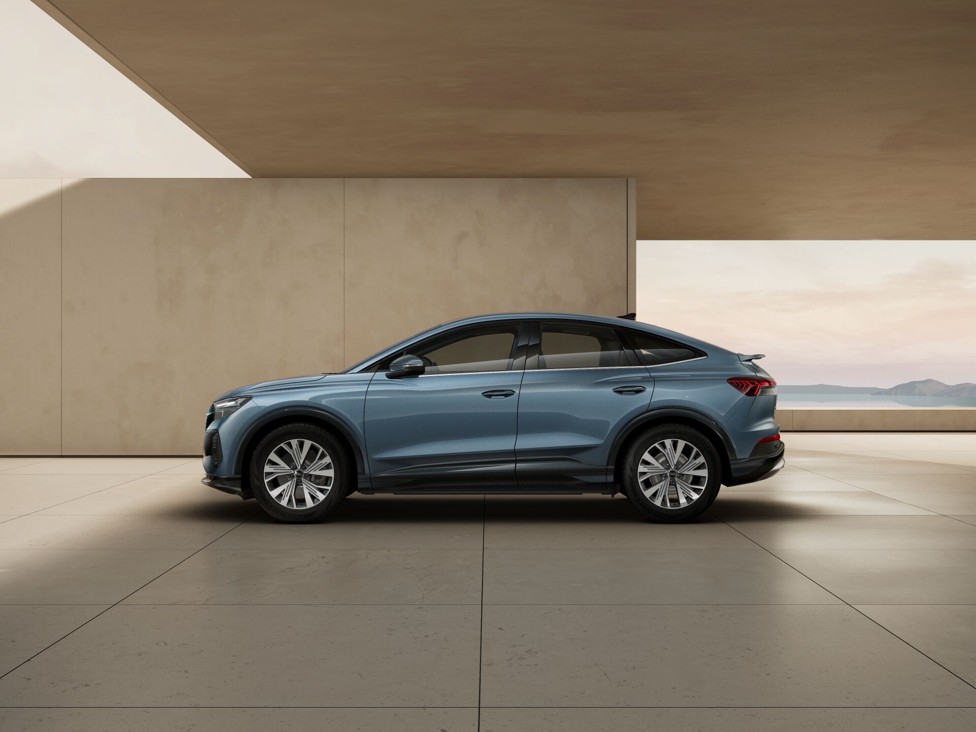 Q4 Sportback e-tron 4