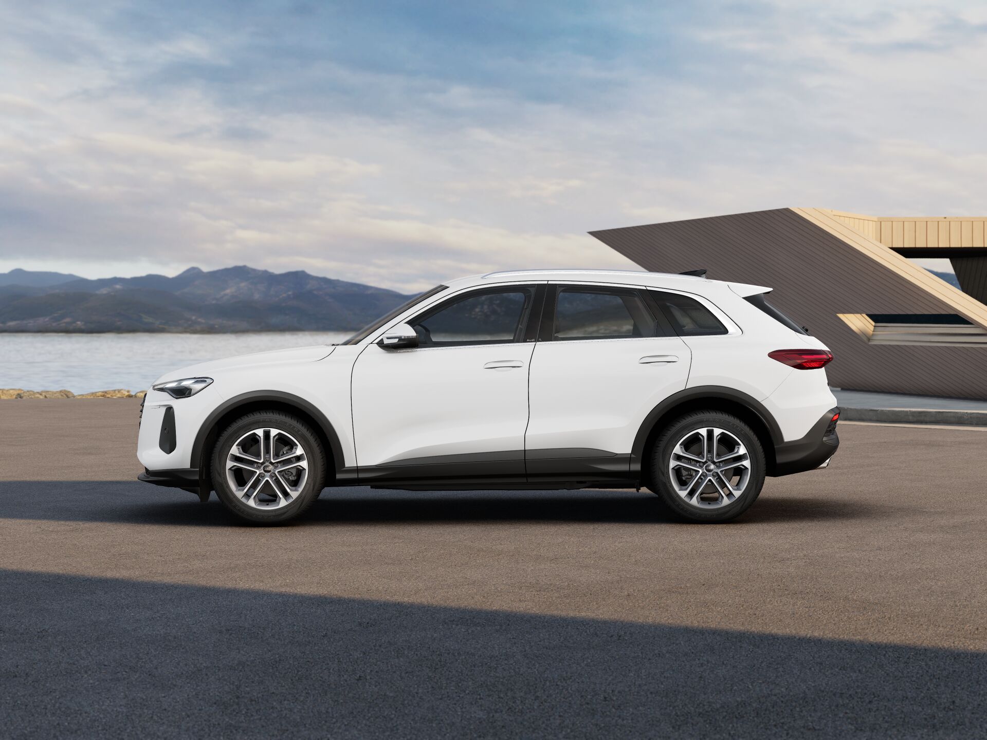 Q5 SUV 4