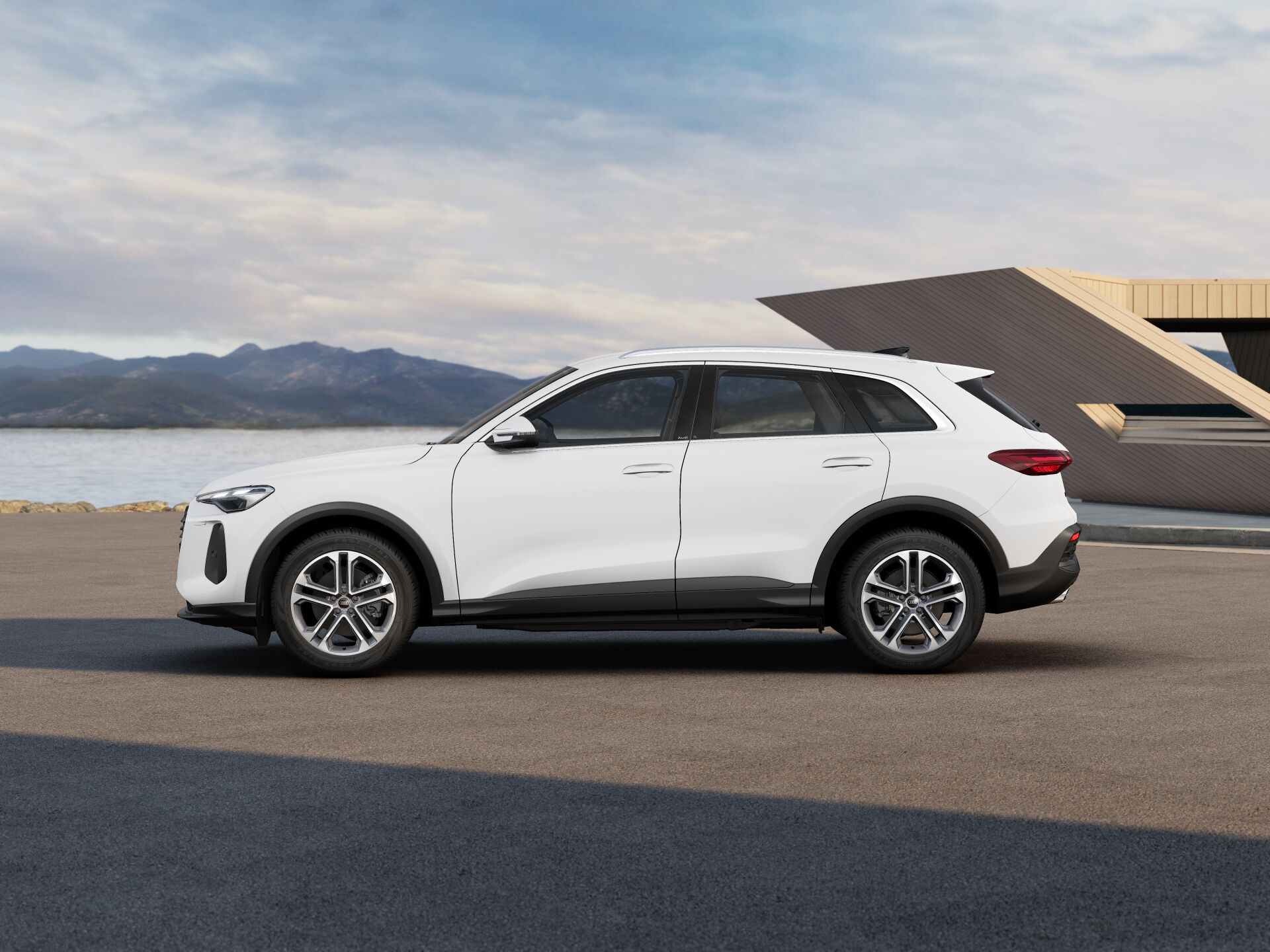 Q5 SUV 4