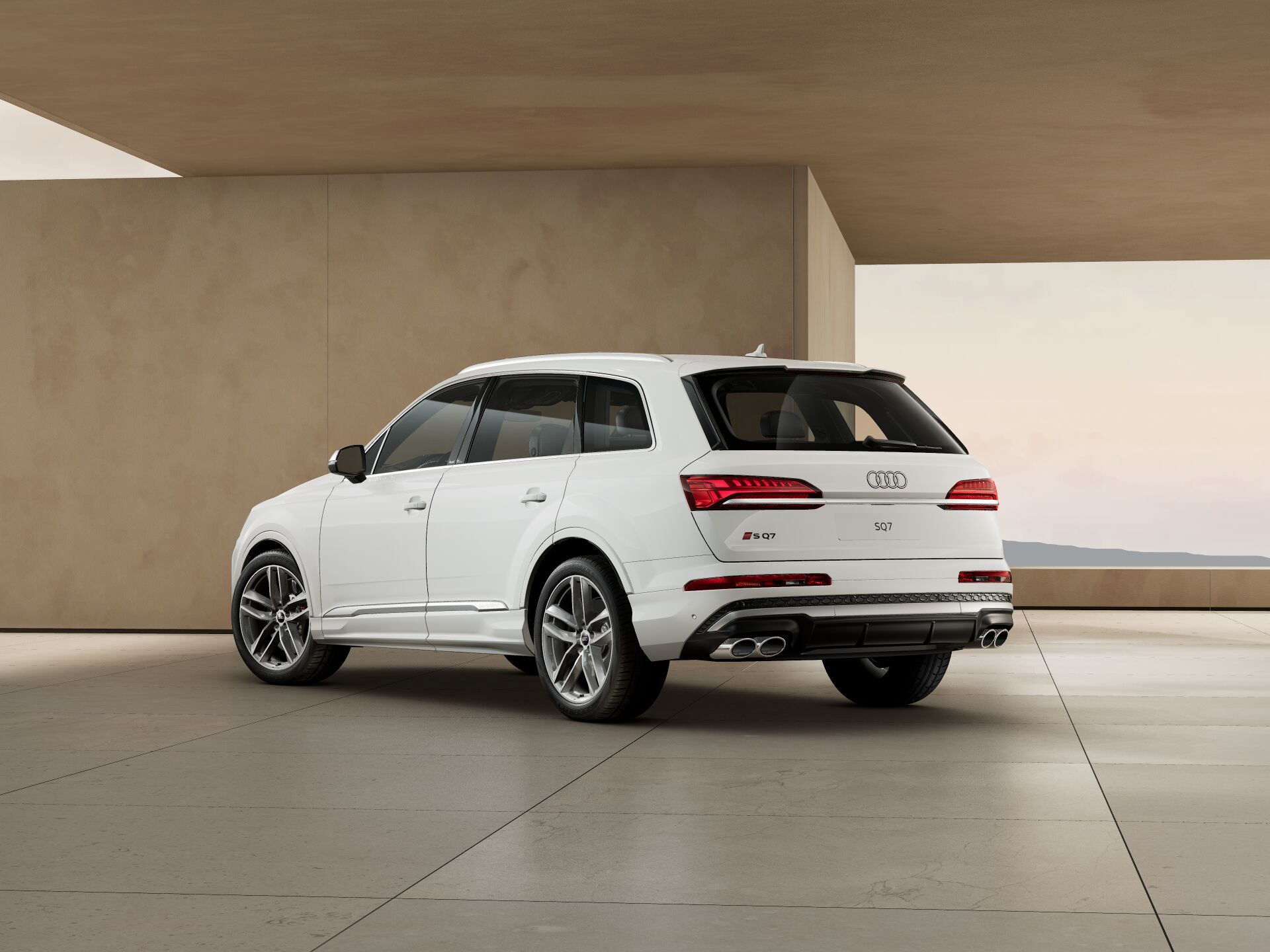 SQ7 SUV 3