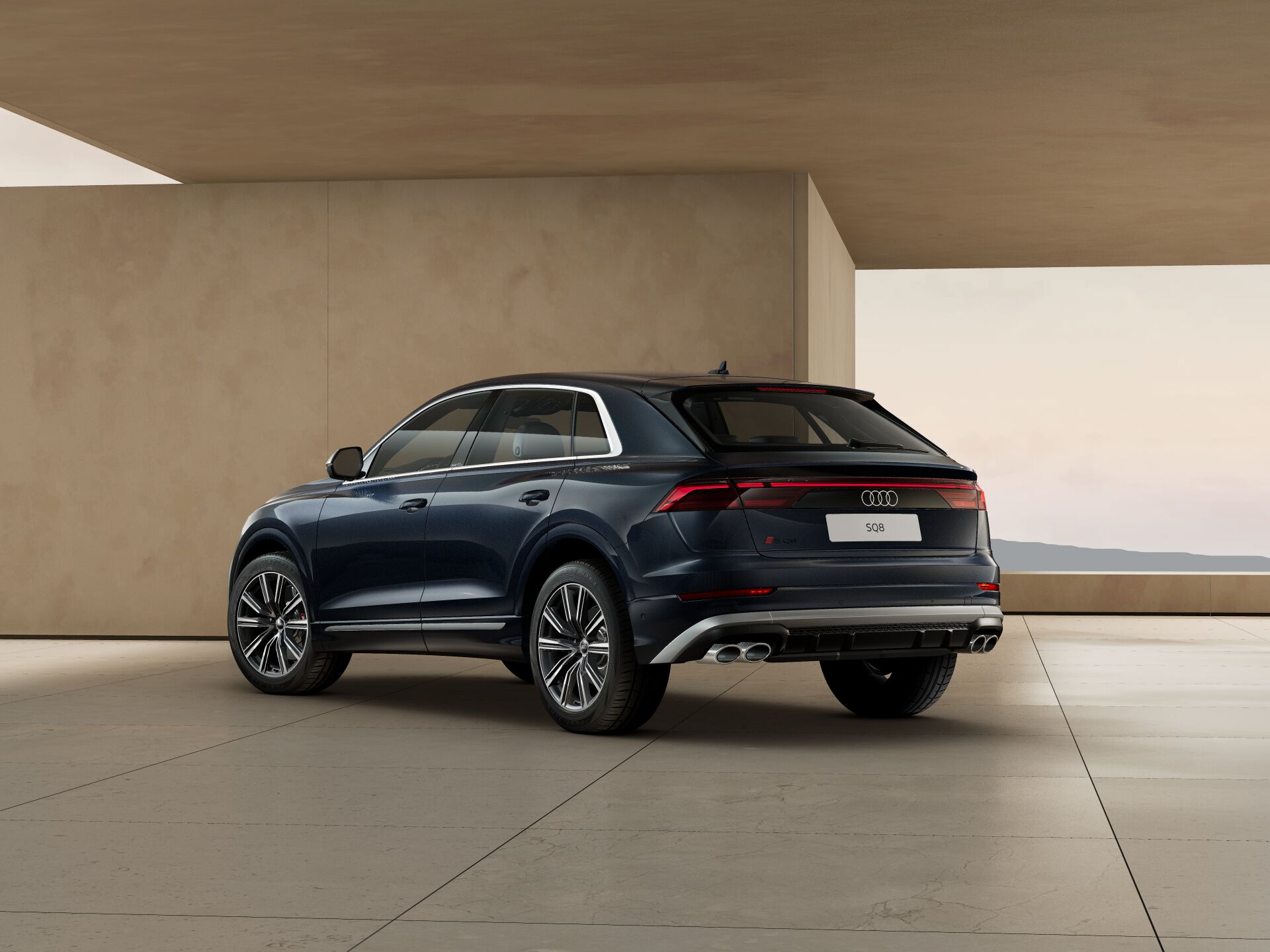 SQ8 SUV 3