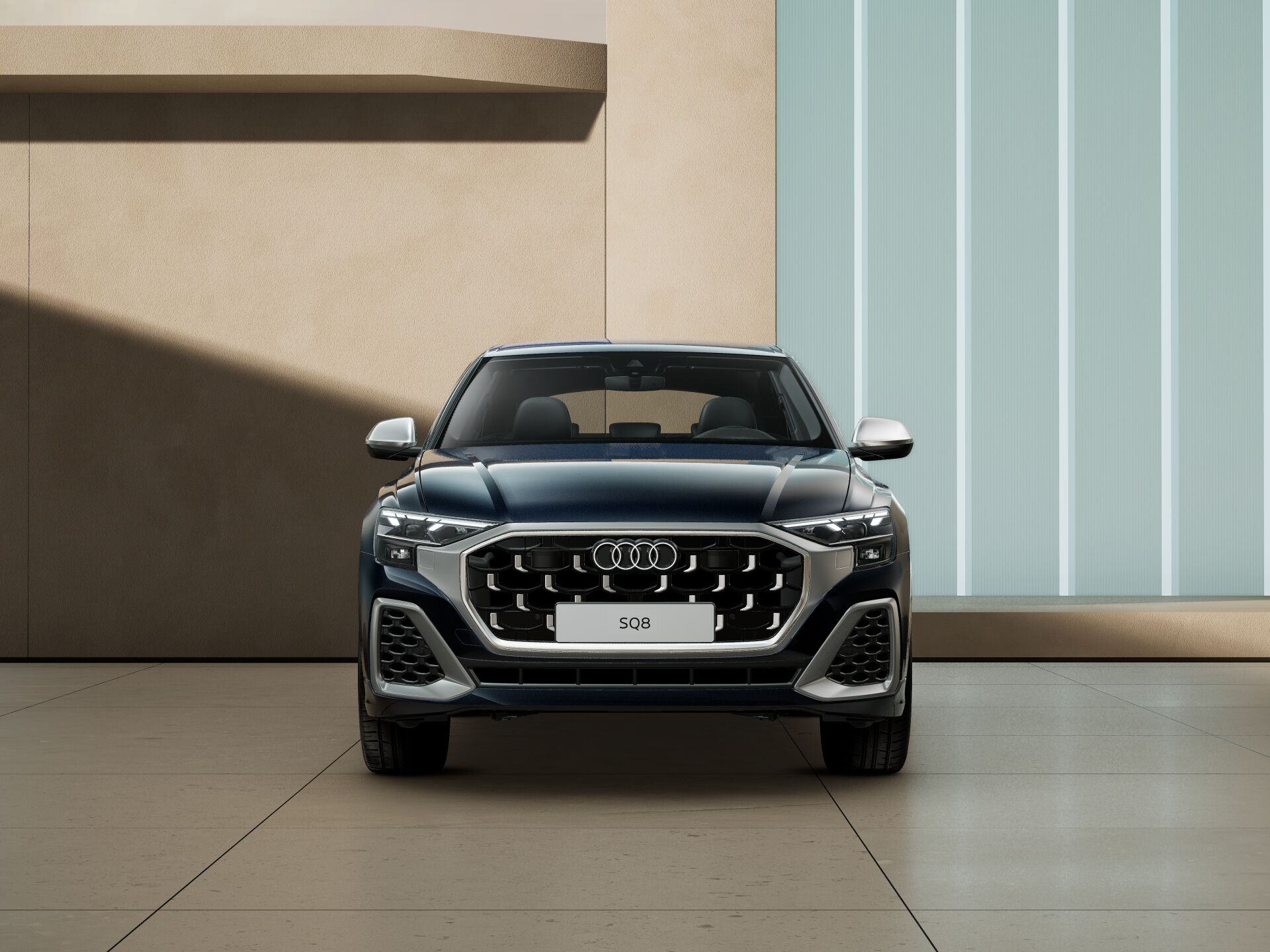 SQ8 SUV 2