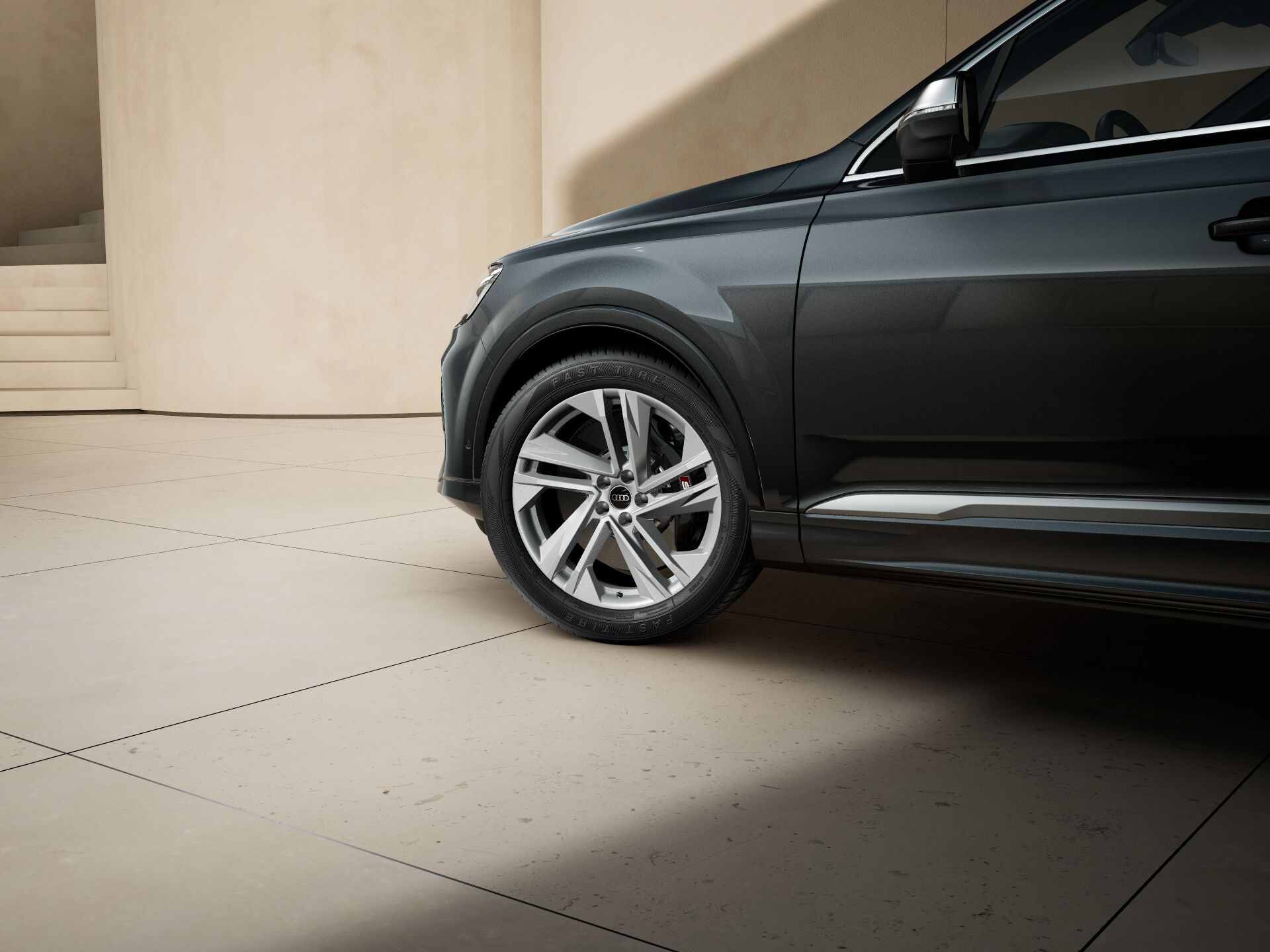 SQ7 SUV 5