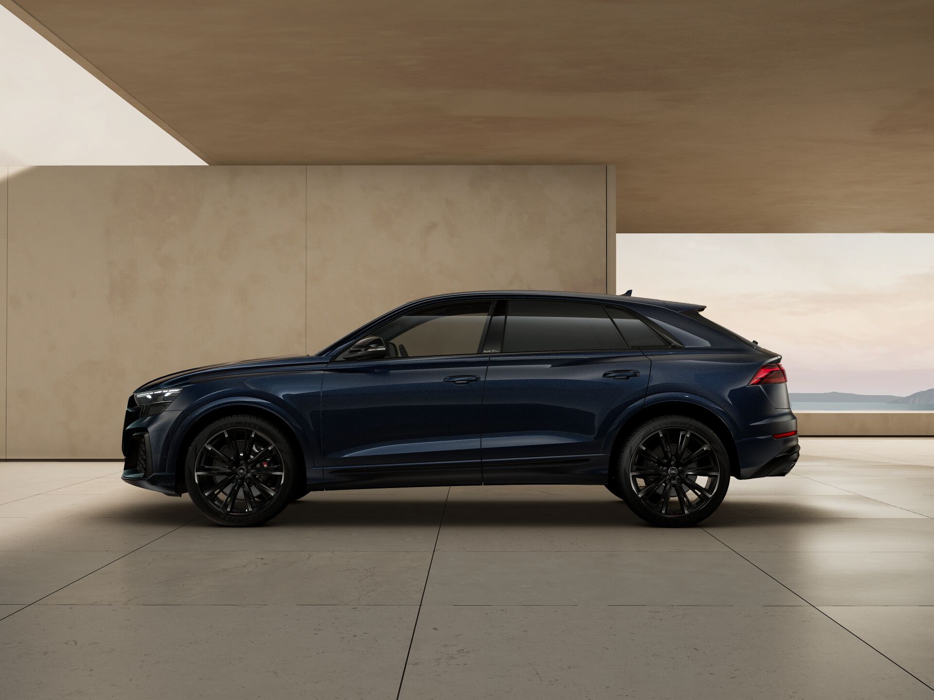 SQ8 SUV 4