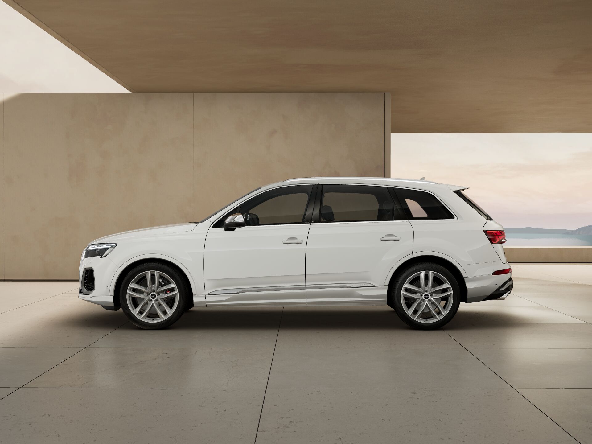 SQ7 SUV 4