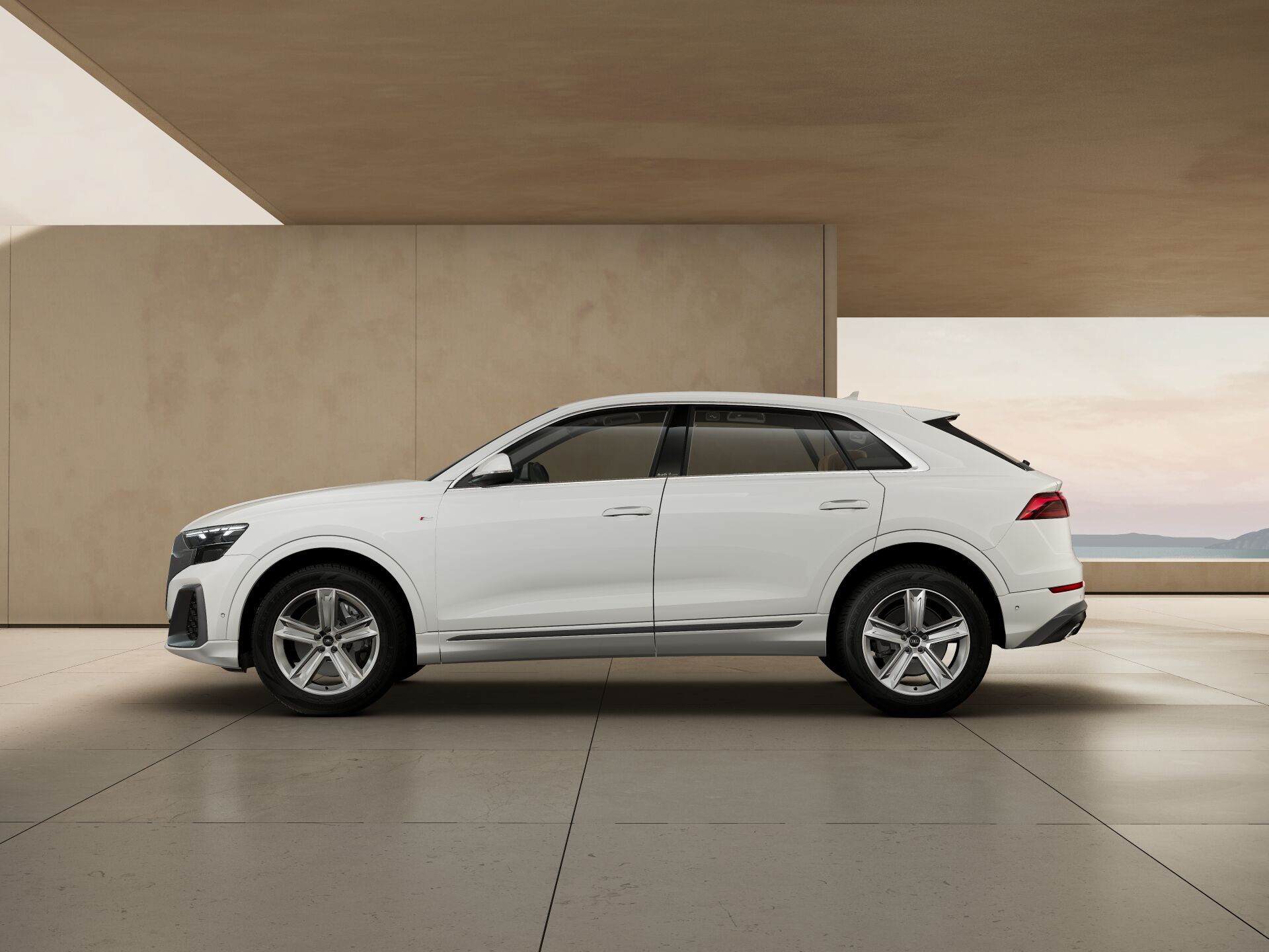 Q8 SUV 4