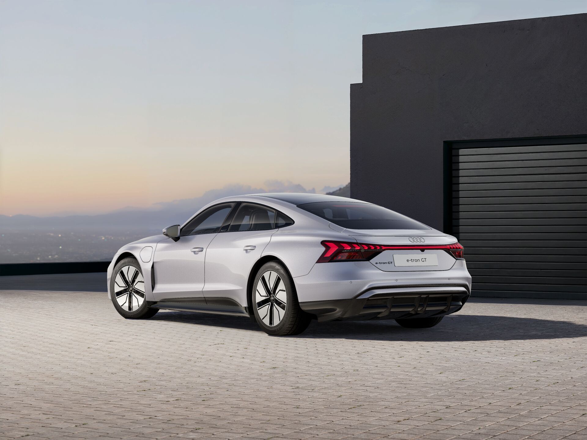 e-tron GT quattro EXTERIOR-REAR-3-4